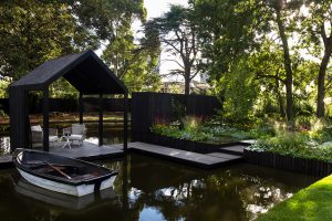 Ian Barker Gardens_Melbourne International Flower & Garden Show 2016_Erik Holt Photography_Boathouse and Boat