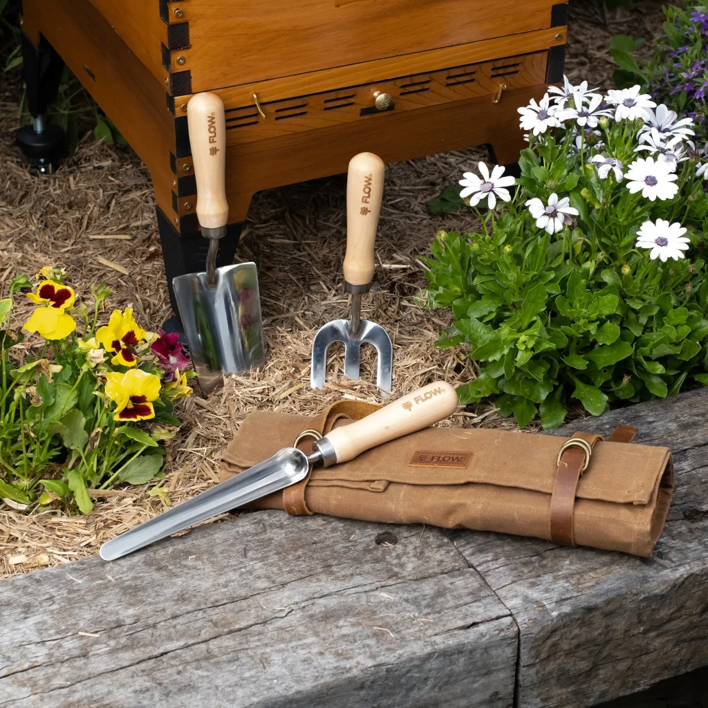 Flow garden tools