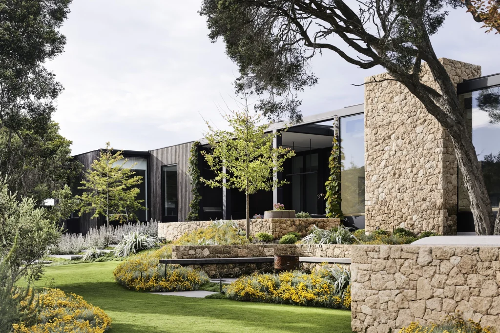 Ian Barker Gardens designed garden.